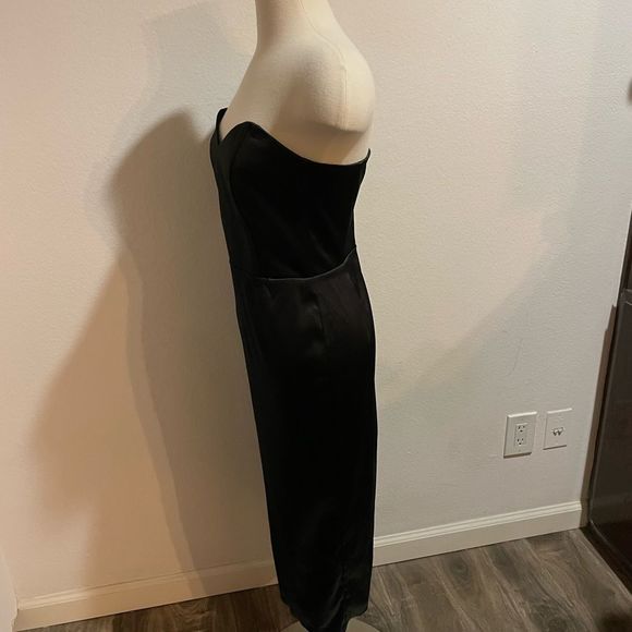 *NWT* Elagia Black Satin Dress - Picture 7 of 12